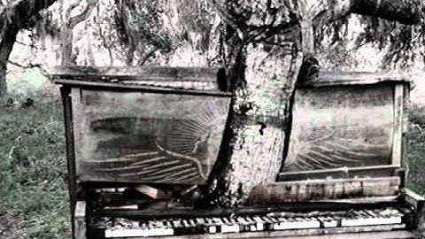 Memnoir - Empty Strings Video