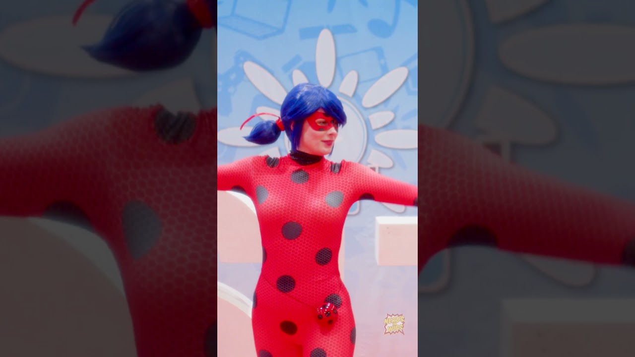 Miraculous Ladybug Cosplay at London MegaCon Live! #miraculous #ladybug #catnoir #shorts