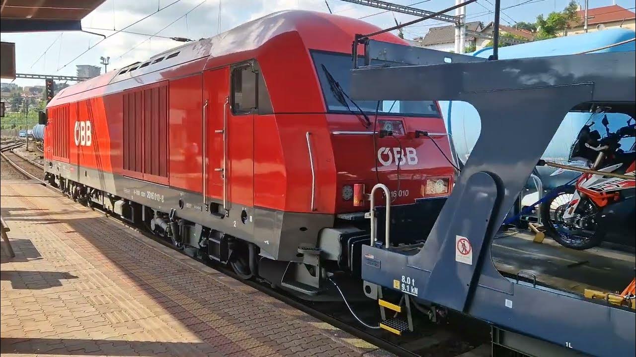 Abfahrt EN 1153 und Einfahrt EC 279 "Metropolitan" am 26.05.2023 in ...