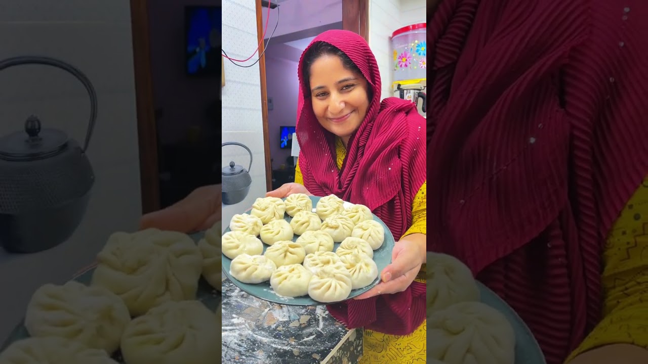 রাত বাজে ১ টা এমন সময় মোমো বানিয়ে খেলাম