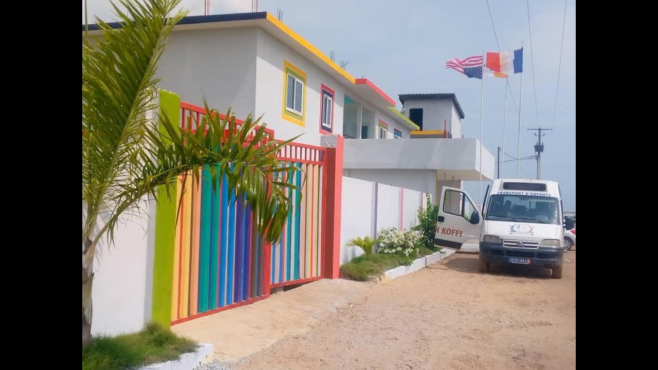 EMISSION HELLO LES METIERS GROUPE SCOLAIRE JEAN KOFFI