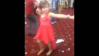 Shirvanli Gozel Qizin Reqsi