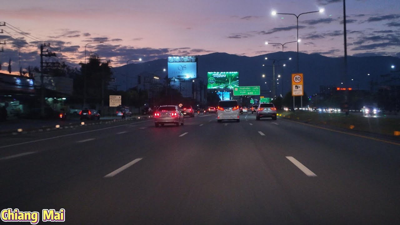 🇹🇭 From Dusk to Night in Chiang Mai｜Watch the City Change (POV Drive)