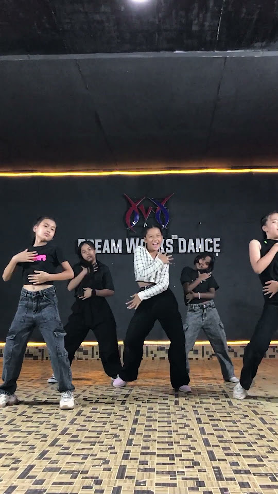 Ariana Grande x Cassie Long Way 2 Go x West Side Dream Works Dance