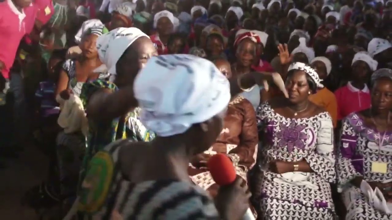 Chorale féminine/ ASC régionale de Guélwaongo