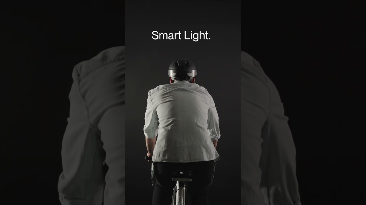 Bike Turn Signals? These Smart Lights Make Riding Safer! 🚦🚴‍♂️