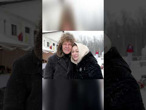 НА ШЕЕ У ЖЕНЫ! Кто муж и как выглядят 2 детей актрисы Марии Ароновой? #shorts #shortsvideo