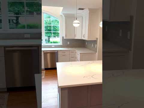 A Beautiful Renovated Kitchen in Livingston, NJ That Looks Brand New