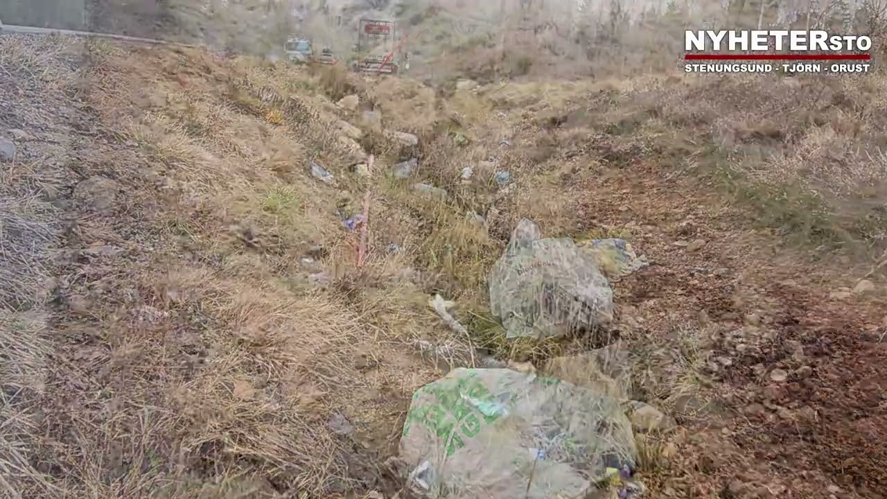 2024-03-13 Omledningsväg saknar rastplats - Dikena används som toalett och fylls med sopor