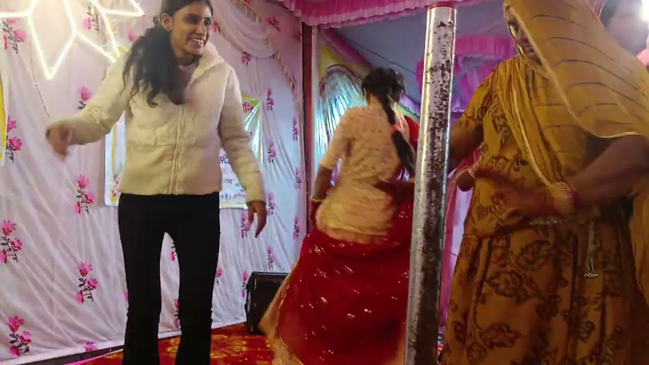 मथुरा ने बाबा डागडी नाचे holi holi 