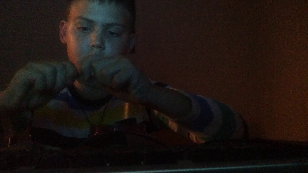 1 часть: что лучше железо или Лего - YouTube