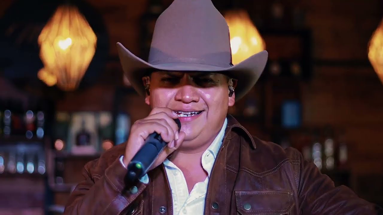 Pueblito / Tu Vida No Ne Importa - Norteñazo Cantinero