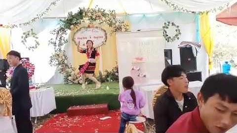 Em nhảy cực đẹp trong đám cưới dân tộc Hmoog Si Ma Cai - Cán Cấu " Hmoob Rooj tshooj "