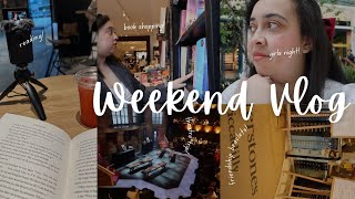 BOOKSTORE SHOPPING, BOOK JOURNAL, THEATRE TRIP! || weekend reading vlog!