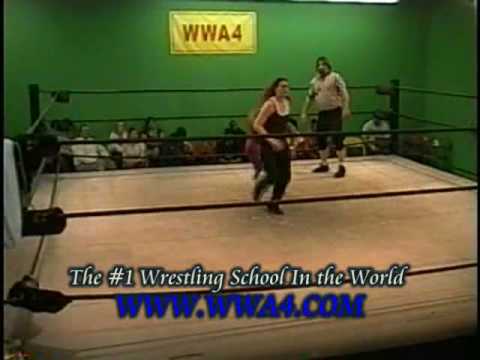 WWA4 Battle of the sexes Jonathan Davis v Amy