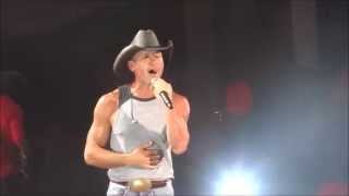 Tim McGraw - Tiny Dancer - Darien Lake - Corfu, NY - July 30, 2015 Tim McGraw - Tiny Dancer - Darien Lake - Corfu, NY - July 30, 2015