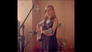 Clara Dell´Oro - "En El Último Trago" (Chavela Vargas cover) [Live Session]