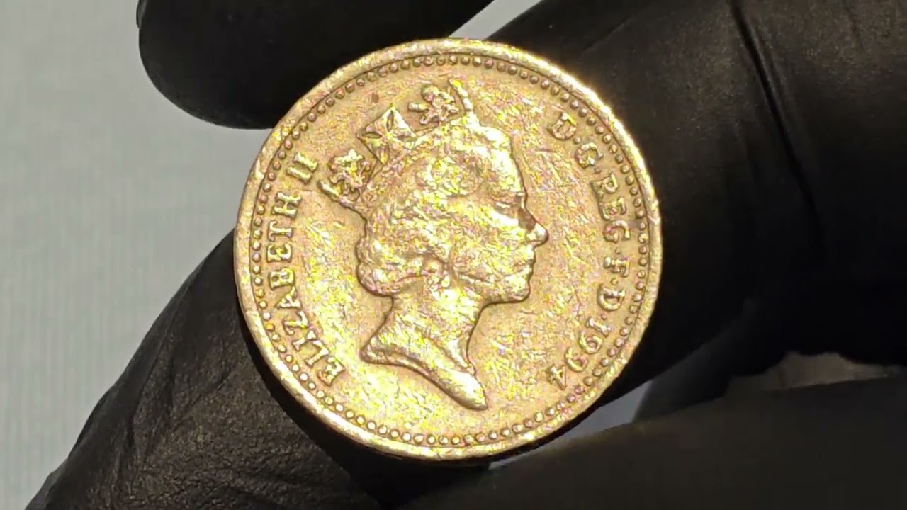 Монета достоинством один фунт 1994 года с изображением королевы Елизаветы II, Англия