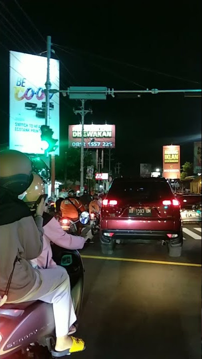 perempatan kentungan dimalam hari