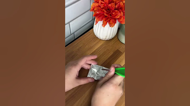 Say goodbye to bad fridge odors with this genius hack! #shorts #hacks #genius