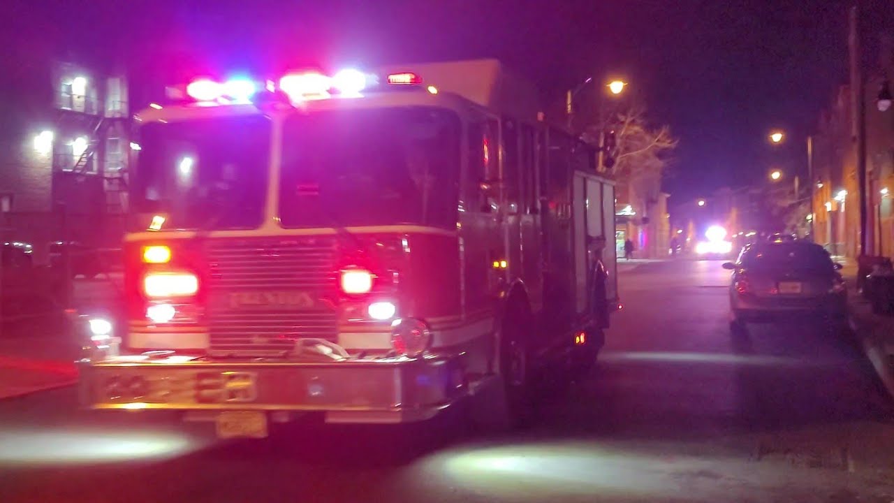 TFD Engine 10 and South Battalion Responding - YouTube