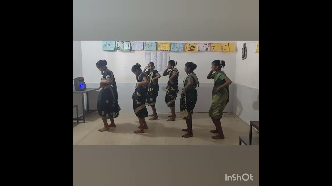 बस्तरिया बाला school dance 