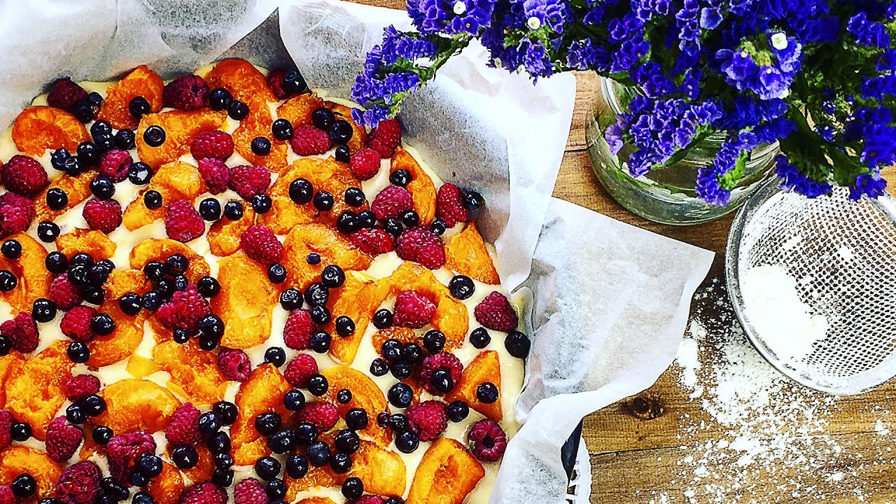 пирог с малиной и абрикосами | Cake with raspberries and apricots - YouTube