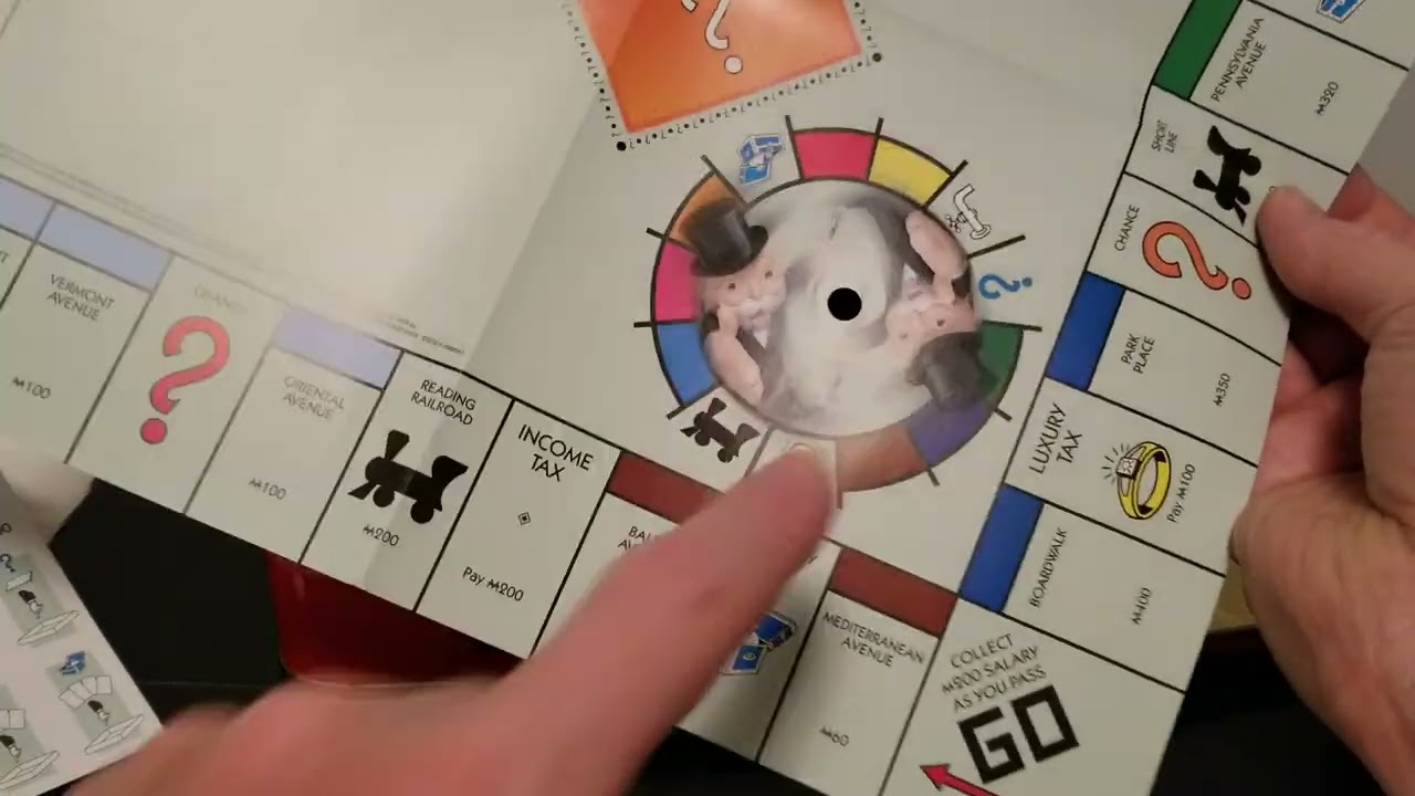 💰 MONOPOLY 💸 Milk Chocolate Game & Collectible Tin by HASBRO