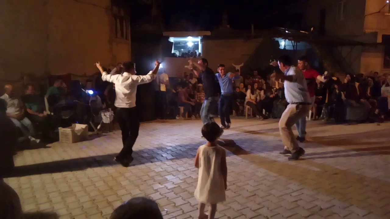 Aşağı çapak gençleri