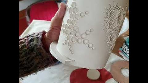 How I handbuild clay cylinders. Part 3 Attaching the base