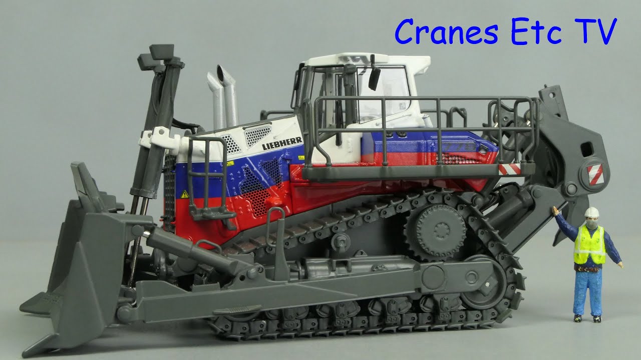 WSI Liebherr PR 776 Crawler Tractor 'Russia' by Cranes Etc TV - YouTube