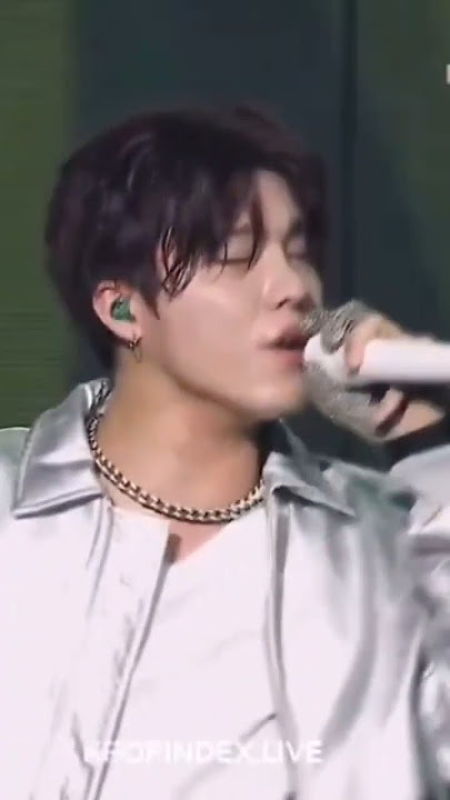 Jeongwoo looks so damn fine 🫠 #박정우 #parkjeongwoo #jeongwoo #트레저 #treasure #kpop #shorts #fyp