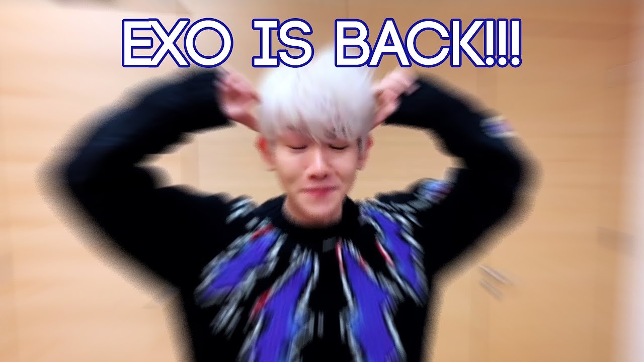 EXO unboxes OBSESSION album
