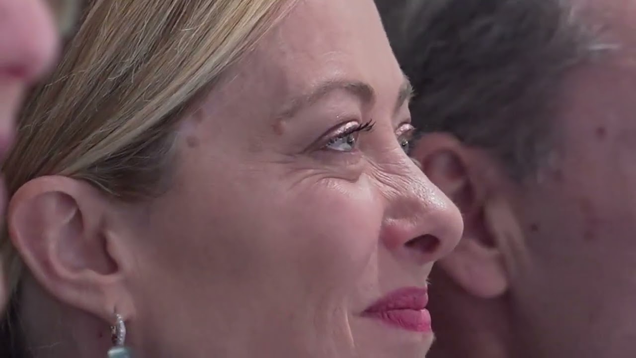 Giorgia Meloni, ha visitato questa mattina a Torino l'Argotec SpacePark e l'azienda Aurora Penne.