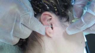 トラガスしてる芸能人の画像 軟骨ピアスのコーディネートするコツ