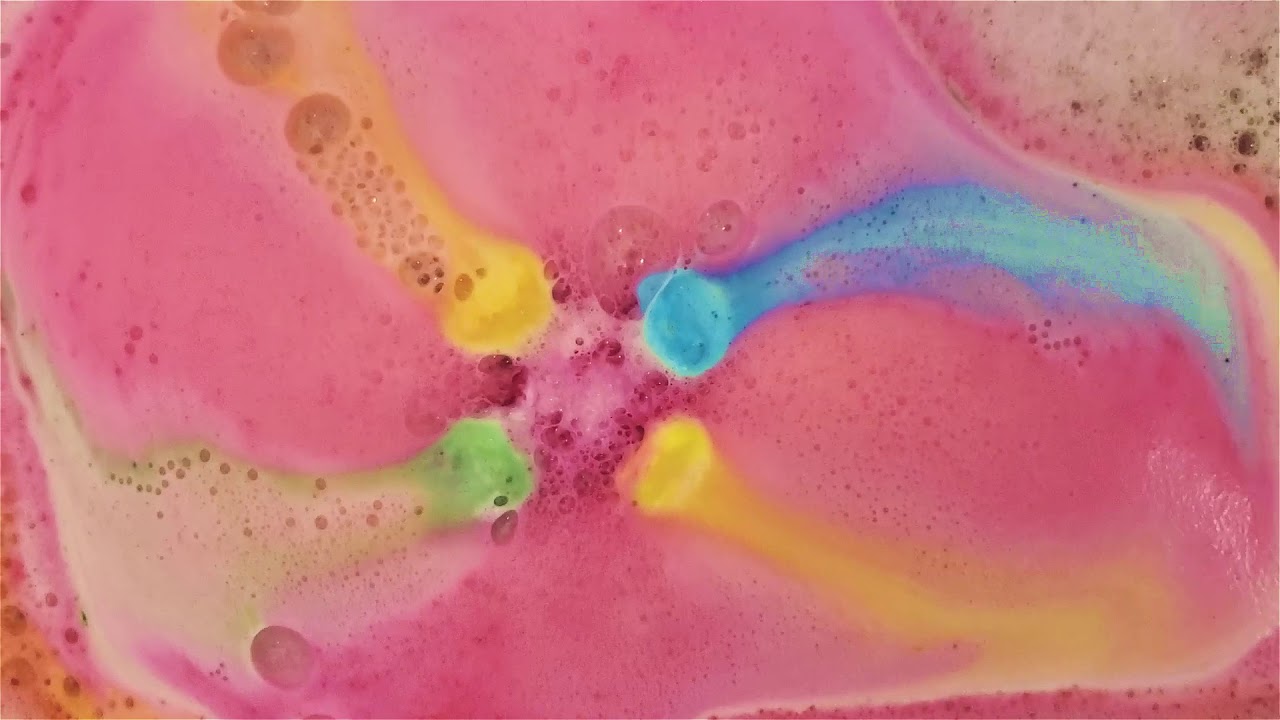 Lush's Luxury Lush Pud Bath Bomb (2019 Edition)
