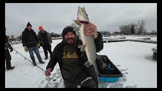 ****First time Catching A Silver Pike***Gatineau Quebec Fishing Early January 2023