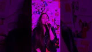 Video thumbnail of "Cobarde _ BARBARA FLORES"