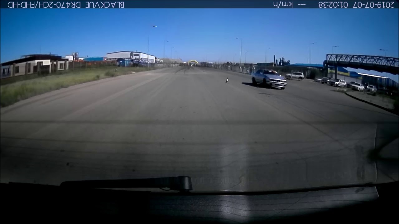 Audi RS Q3 vs BMW E34 1JZ 2.5 МT