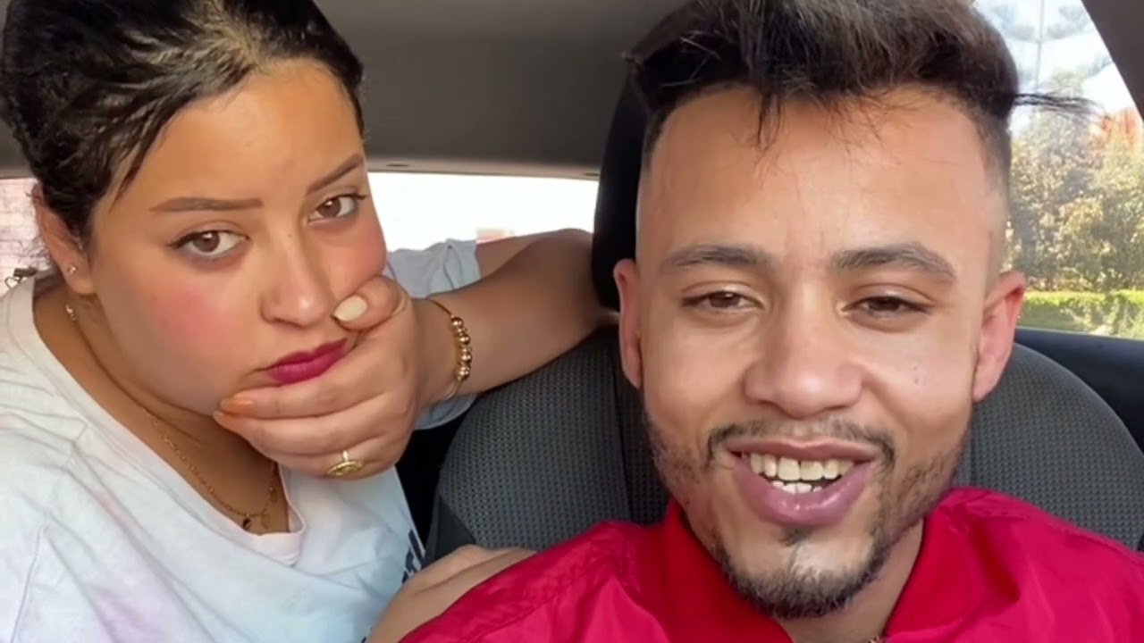 سمعت مدونة و خداتو علي ود  الوراق و فلوس وحنين ولقًاتو  ظريف و كتخونو  مع..😱😱