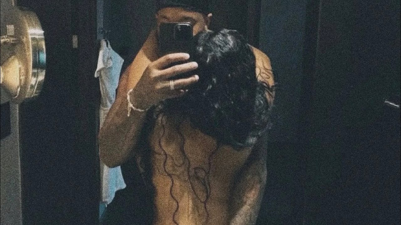 Этот человек хочет получить сексуальное исцеление от 🫵🏽🥵💦