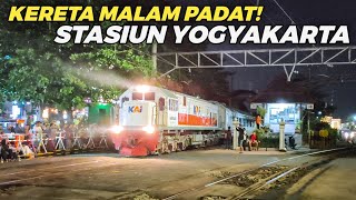 RAMAINYA KERETA MALAM DI KOTA YOGYAKARTA!! Kesibukan Kereta Api di PJL Geser Stasiun Tugu Yogyakarta