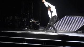 Usher tribute to Michael Jackson