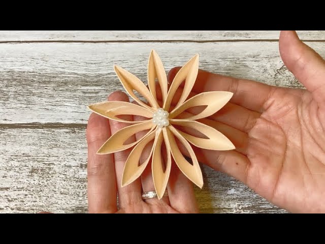 Papercrafts how to make a Japanese traditional Kanzashi with paper