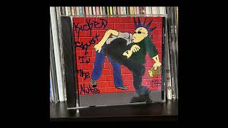 V/A - Kicked Squat In The Nuts CD (Full Compilation) 2003
Released in 2003 on Dangerzone.
Treephort
1. Eat Blazing Electric Death Bitch (0:00)
2. Sausage Party (3:24)
Sanbox
3. Alice Jeanne (5:23)
4. This Girl (8:18)
The Numbskulls
5. Live Fast (10:19)
6. Im Not Special (12:24)
Bonzai Bull
7. Dave Smith (14:40)
8. Black Metal (17:07)
Saveface
9. The Denise Show (19:58)
10. Going Out Of Style (22:34)
The Incline
11. 180 (25:40)
12. Crutch (29:05)
Sydney
13. Special Order Book (32:40)
14. Trying To Fall Asleep (35:05)
Poorsport
15. Stand Strong (38:42)
16. Holiday Road (41:24)
Late For Life
17. Slayggae (43:37)
18. AWOL (45:47)
I Voted For Kodos
19. On The Phone (48:06)
20. I Tied My Own Shoes Today (50:34) V/A - Kicked Squat In The Nuts CD (Full Compilation) 2003