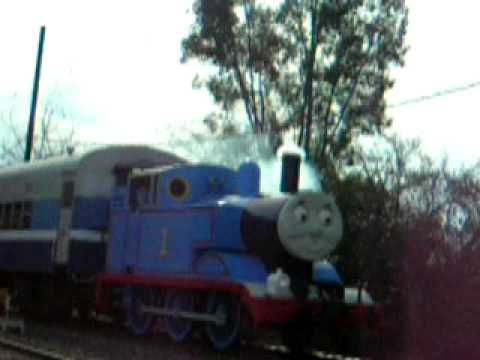 thomas the tank engine tooting along