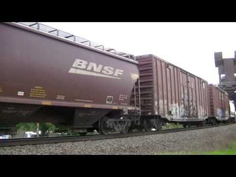 Trains on the BNSF St. Croix & St. Paul Subdivisio...