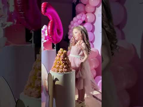 حبيبتي أصبحت في السادسة من عمرها مضحك سيجما