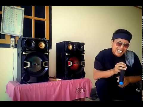 mantap!!! lagu sayang -cover by gus lodo-gitar nathan fingerstyle mantap!!! lagu sayang -cover by gus lodo-gitar nathan fingerstyle