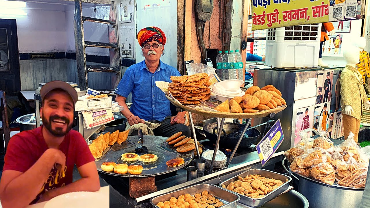Ultimate Jaipur street food must eat places Johari bazar 100 saal